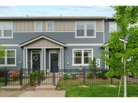 821 N 19th Avenue Cornelius OR 97113