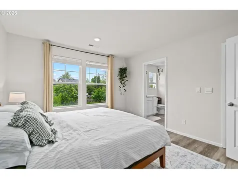 821 N 19th Avenue Cornelius OR 97113