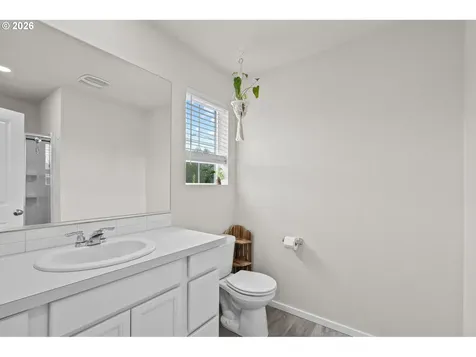 821 N 19th Avenue Cornelius OR 97113