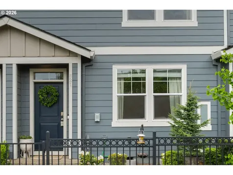 821 N 19th Avenue Cornelius OR 97113