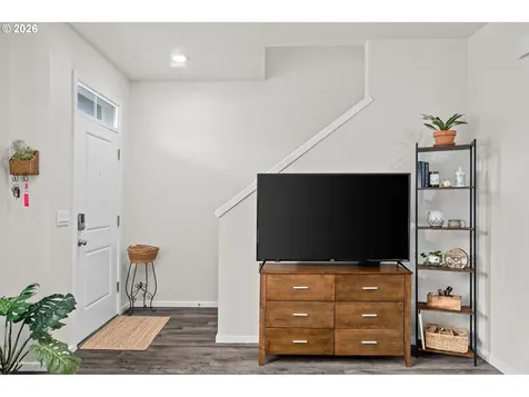 821 N 19th Avenue Cornelius OR 97113