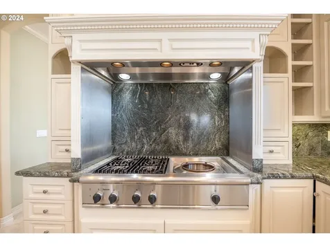 9365 SE Pennington Court Happy Valley OR 97086