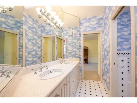 9365 SE Pennington Court Happy Valley OR 97086