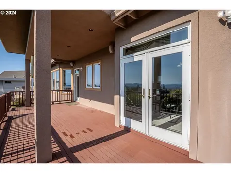 9365 SE Pennington Court Happy Valley OR 97086