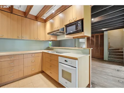 12115 NW Old Quarry Road Portland OR 97229