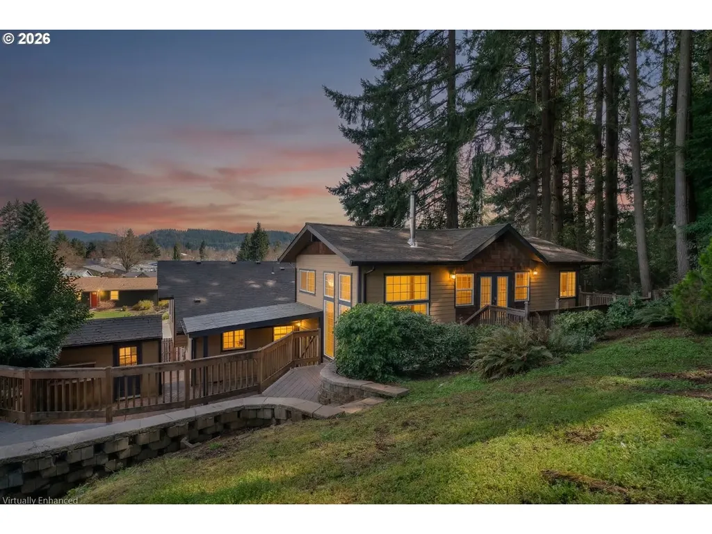 947 S R Street Cottage Grove OR 97424