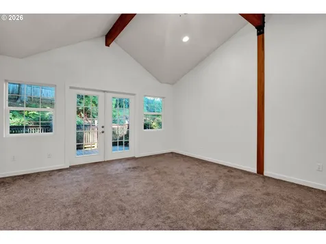 947 S R Street Cottage Grove OR 97424