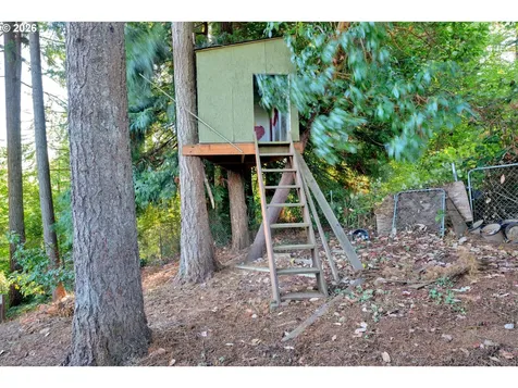 947 S R Street Cottage Grove OR 97424