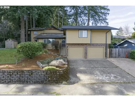 947 S R Street Cottage Grove OR 97424