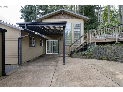 947 S R Street Cottage Grove OR 97424