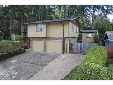 947 S R Street Cottage Grove OR 97424