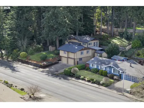 947 S R Street Cottage Grove OR 97424
