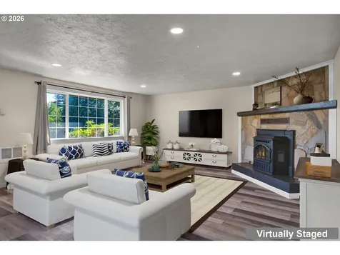 947 S R Street Cottage Grove OR 97424