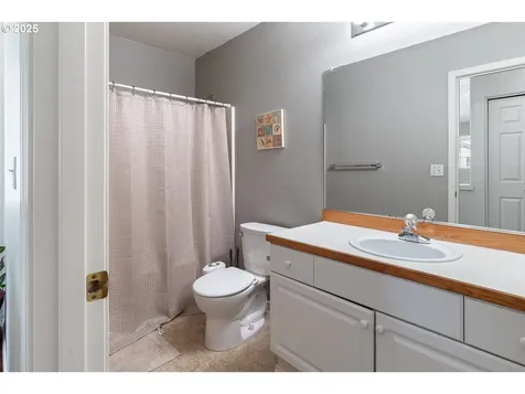5037 NE Schoeler Circle Hillsboro OR 97124