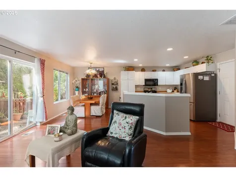 5037 NE Schoeler Circle Hillsboro OR 97124