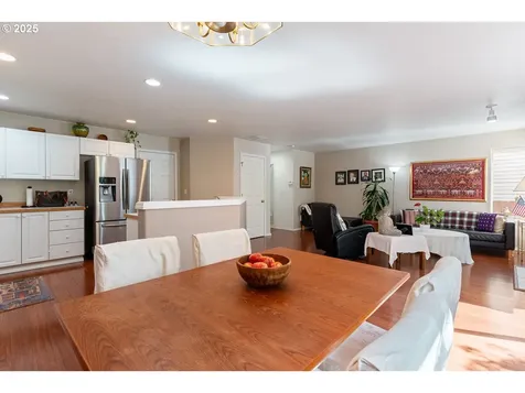 5037 NE Schoeler Circle Hillsboro OR 97124