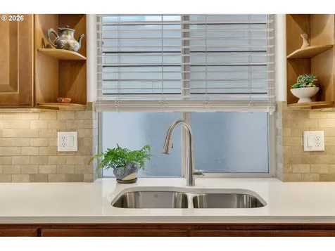 2442 NW Parnell Terrace Portland OR 97229