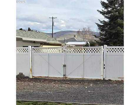688 SW Cedar Street Pilot Rock OR 97868