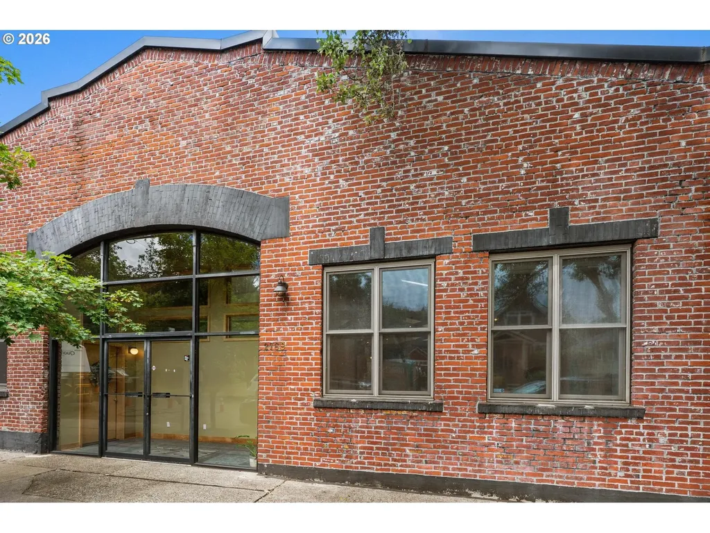 2769 NW Savier Street Portland OR 97210