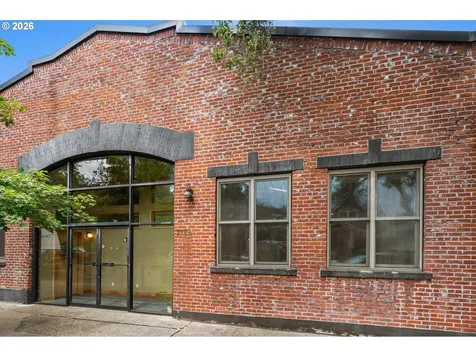 2769 NW Savier Street Portland OR 97210