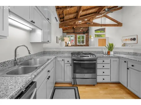 2769 NW Savier Street Portland OR 97210