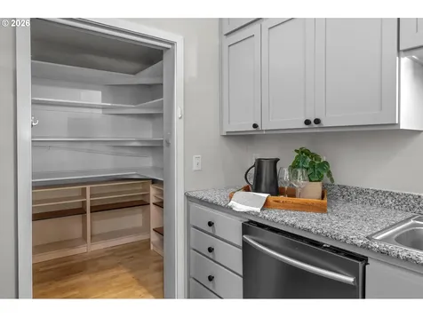 2769 NW Savier Street Portland OR 97210