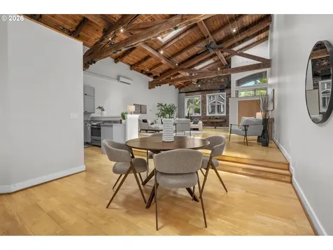 2769 NW Savier Street Portland OR 97210