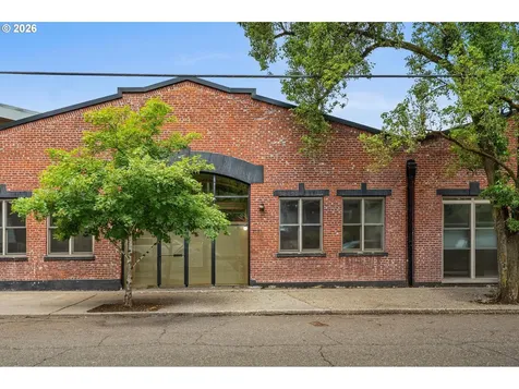 2769 NW Savier Street Portland OR 97210