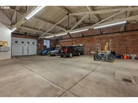 2769 NW Savier Street Portland OR 97210