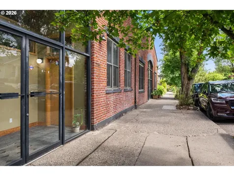 2769 NW Savier Street Portland OR 97210