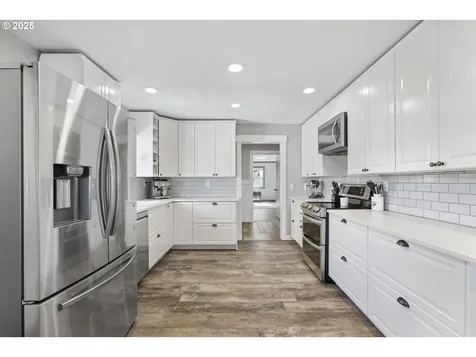 12275 SE School Avenue Boring OR 97009