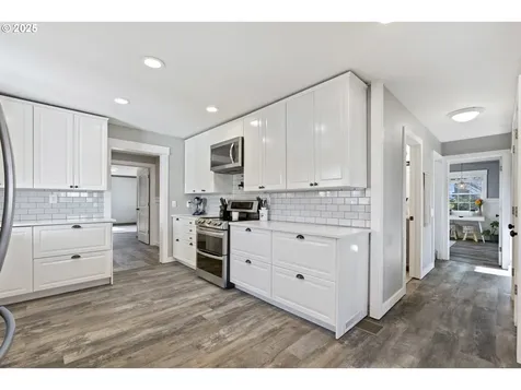 12275 SE School Avenue Boring OR 97009