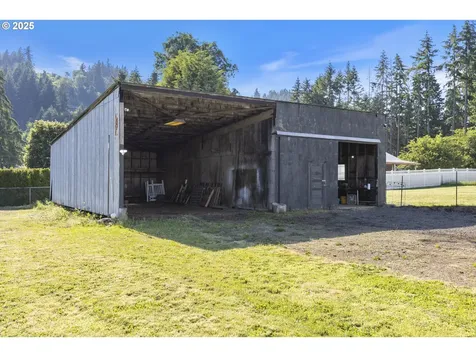 12275 SE School Avenue Boring OR 97009