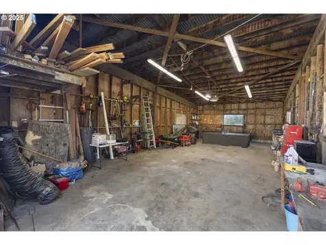 12275 SE School Avenue Boring OR 97009