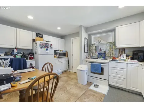 12275 SE School Avenue Boring OR 97009