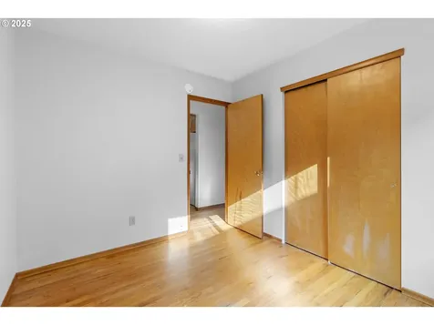 4220 SE Ellis Street Portland OR 97206