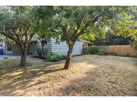 4220 SE Ellis Street Portland OR 97206