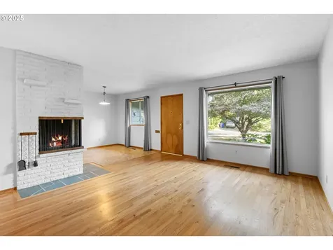 4220 SE Ellis Street Portland OR 97206
