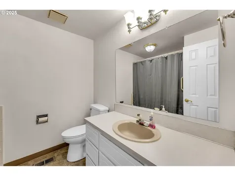 5908 NE 139th Street Vancouver WA 98686