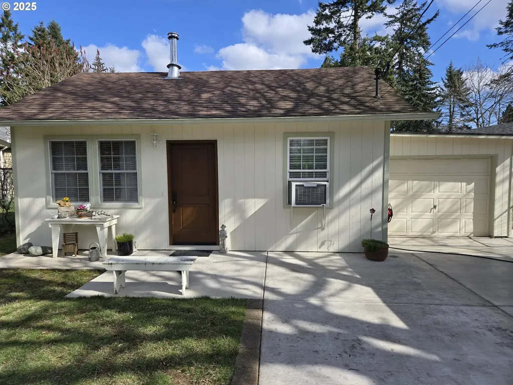 5104 SE 109th Avenue Portland OR 97266