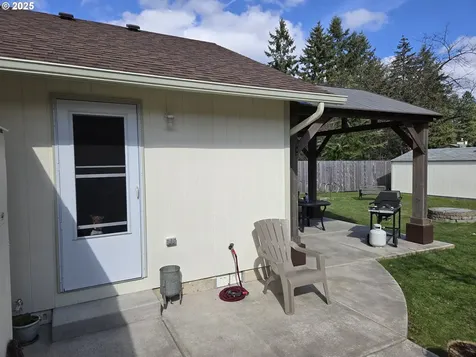 5104 SE 109th Avenue Portland OR 97266