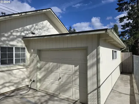 5104 SE 109th Avenue Portland OR 97266