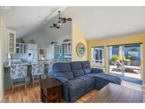 195 Fishing Rock Drive Depoe Bay OR 97341