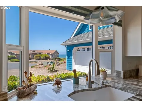 195 Fishing Rock Drive Depoe Bay OR 97341