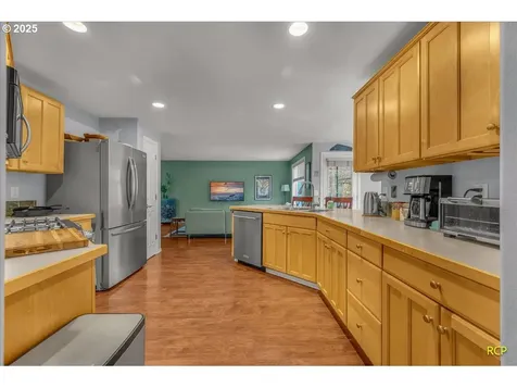 5022 SW Vesta Street Portland OR 97219