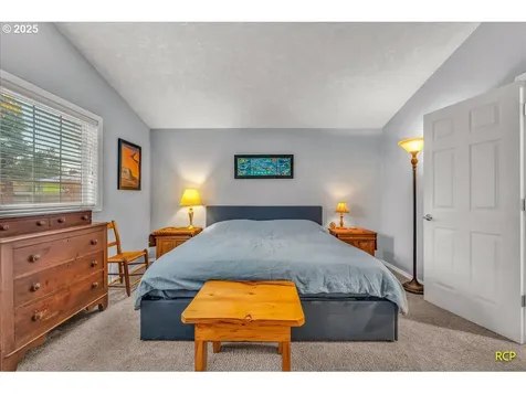 5022 SW Vesta Street Portland OR 97219