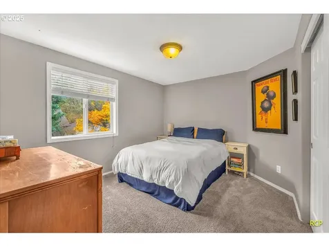 5022 SW Vesta Street Portland OR 97219