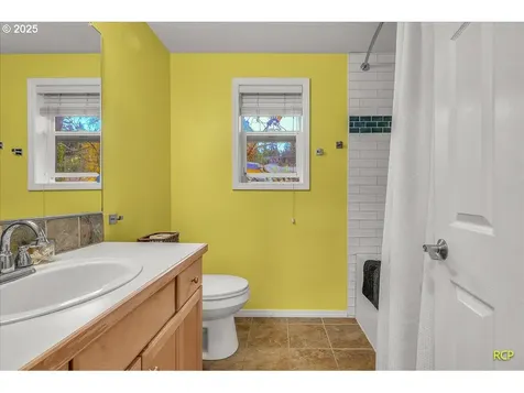 5022 SW Vesta Street Portland OR 97219