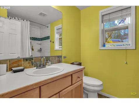 5022 SW Vesta Street Portland OR 97219