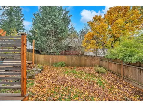 5022 SW Vesta Street Portland OR 97219